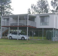 Broke Village Hideaway - Schoolies Week Accommodation