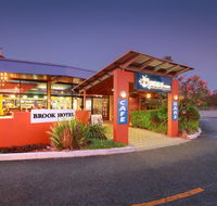 Brook Hotel - Schoolies Week Accommodation