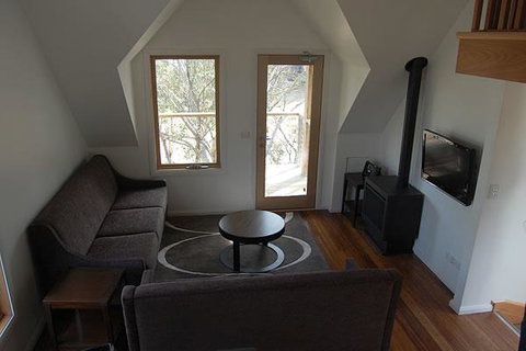 Buffalo - Schoolies Week Accommodation 3