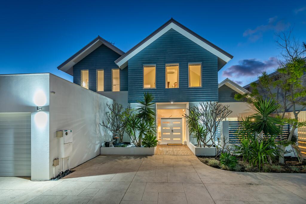 Currambine WA Schoolies Week Accommodation