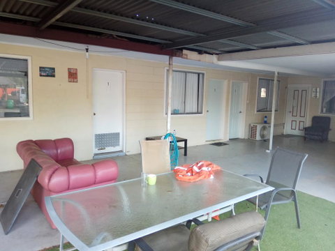 Burt St Gardens - Schoolies Week Accommodation 1