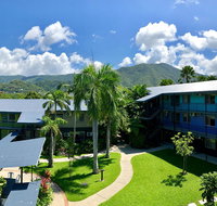Cairns Adventure Lodge - includes All Meals served in the Dining Hall - Schoolies Week Accommodation