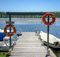 Calm Waters Waterfront Cottages - Schoolies Week Accommodation