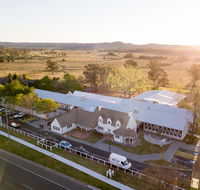 Camden Valley Inn - Schoolies Week Accommodation