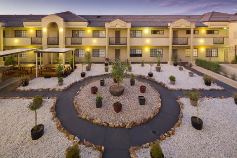Canberra Parklands Central Apartment Hotel - Schoolies Week Accommodation 2