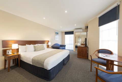 Canberra Parklands Central Apartment Hotel - Schoolies Week Accommodation 3