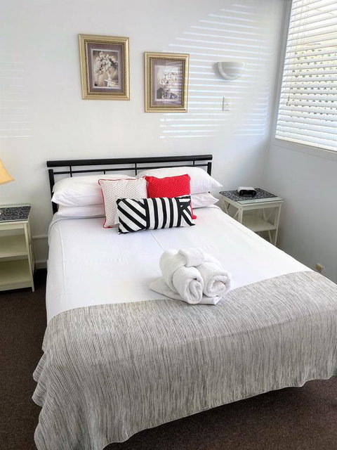 Canberra Short Term And Holiday Accommodation - Schoolies Week Accommodation 3