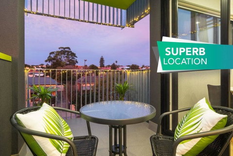 Canopy @ 44-Minutes From The CBD, Train And Cafes - Wifi - Nespresso - Amenities - Schoolies Week Accommodation 0