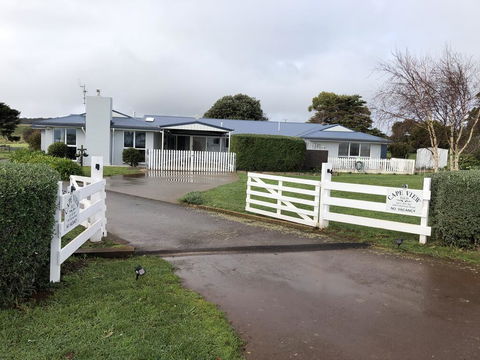 Cape View B And B - Schoolies Week Accommodation 1