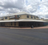 Capella Hotel Motel - Schoolies Week Accommodation