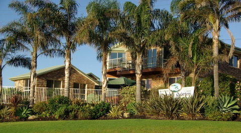 Captain's Quarters Bermagui - Schoolies Week Accommodation 0