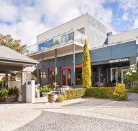 Captains at the Bay - Schoolies Week Accommodation