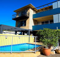 Caribbean Motel - Schoolies Week Accommodation