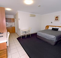 Carriers Arms Hotel Motel - Schoolies Week Accommodation