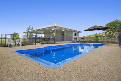 Casa Nostra Motel - Schoolies Week Accommodation 1