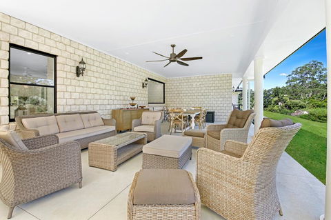 Casa Paradiso - Schoolies Week Accommodation 1