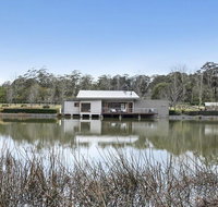 Casa sul lago - quite simply a very special place - Schoolies Week Accommodation