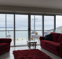 Casey's Beach Retreat - Schoolies Week Accommodation
