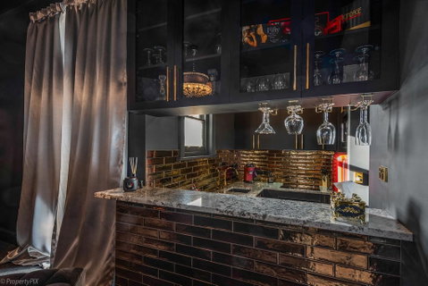 Celestial Suite - Schoolies Week Accommodation 1