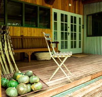 Chevys Rest - Schoolies Week Accommodation