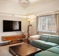 Chic 2 Bedroom Ground Floor Apartment In Trendy New Farm - Schoolies Week Accommodation
