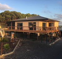 Chill n Sea Coastal Retreat - Schoolies Week Accommodation