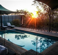 Cicada Lodge - Schoolies Week Accommodation