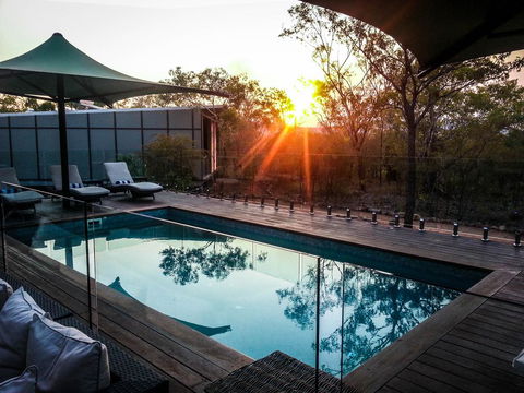 Cicada Lodge - Schoolies Week Accommodation 0