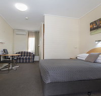 Citrus Valley Motel - Schoolies Week Accommodation