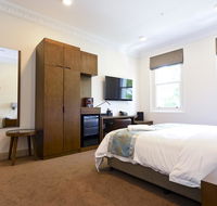 Clarendon Hotel Melbourne - Schoolies Week Accommodation