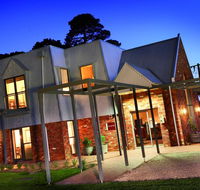 Cleveland Winery - Schoolies Week Accommodation