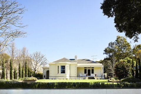 Clydesville - Schoolies Week Accommodation 0