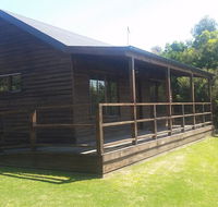 Cocoa  Briar Cottages - Schoolies Week Accommodation