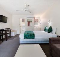 Coffs Harbour Pacific Palms Motel - Schoolies Week Accommodation