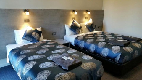 Colac Central Hotel-Motel - Schoolies Week Accommodation 0