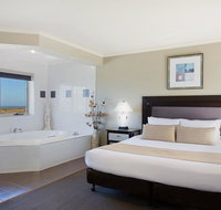 Comfort Inn on Raglan - Schoolies Week Accommodation