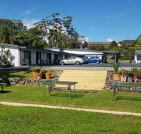 Comfort Inn Premier - Schoolies Week Accommodation