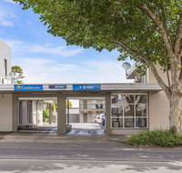 Comfort Inn Western - Schoolies Week Accommodation