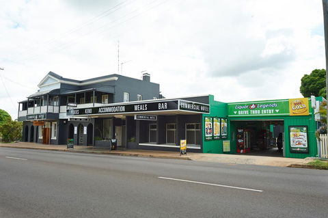 Commercial Hotel - Schoolies Week Accommodation 1