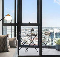 COMPLETE HOST Clarendon Southbank - Schoolies Week Accommodation