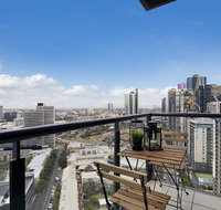 Complete Host Southpoint Apartments - Schoolies Week Accommodation