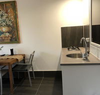 Coonawarra Cabins Unit A - Schoolies Week Accommodation