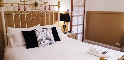 Coppers Hill Private Accommodation - Schoolies Week Accommodation 0