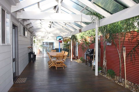 Corsair Breeze - Schoolies Week Accommodation 1