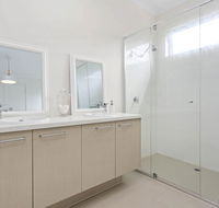 CORYMBIA - MOUNT MARTHA - Schoolies Week Accommodation
