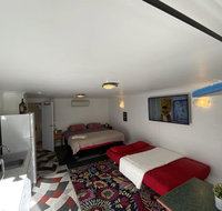 Cosy units convenient fit all needs - Schoolies Week Accommodation