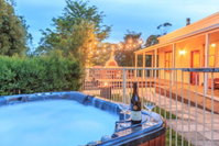 Book Nungurner Accommodation Vacations Schoolies Week Accommodation Schoolies Week Accommodation
