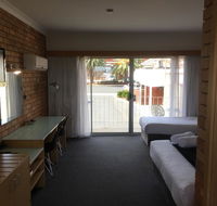 Court Street Motel - Schoolies Week Accommodation