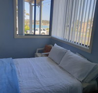 Cozy Beach Weekender - Schoolies Week Accommodation