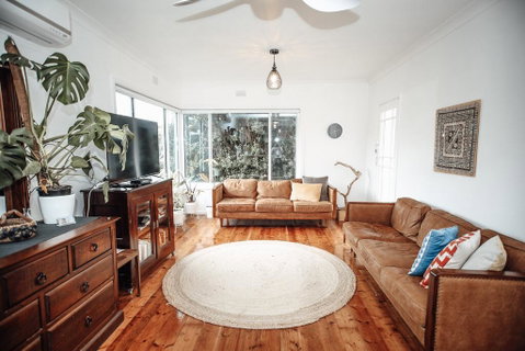 Craypot Cottage Port Campbell - Schoolies Week Accommodation 0